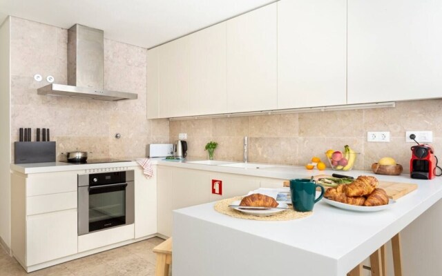Altido Modern Terrace