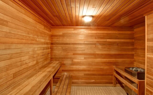 Travelodge by Wyndham Grande Prairie