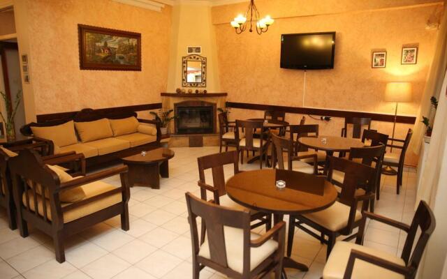 Hotel Anixis