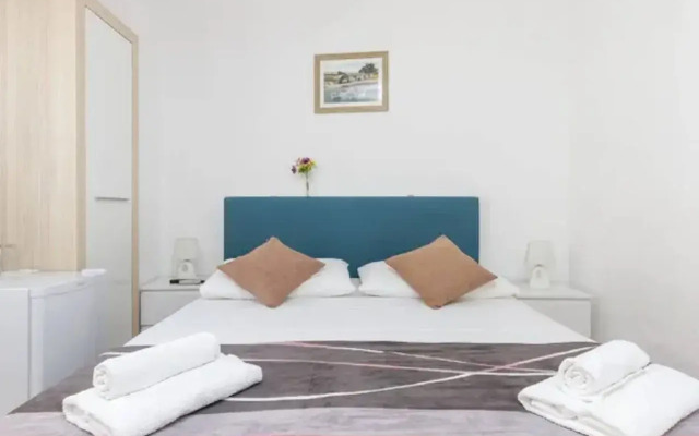 Peruzovic Rooms 2