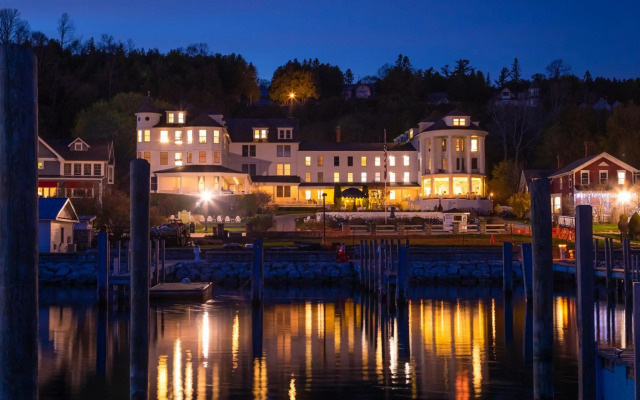 Island House Hotel