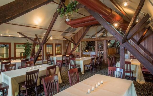 Longfellows Inn and Restaurant