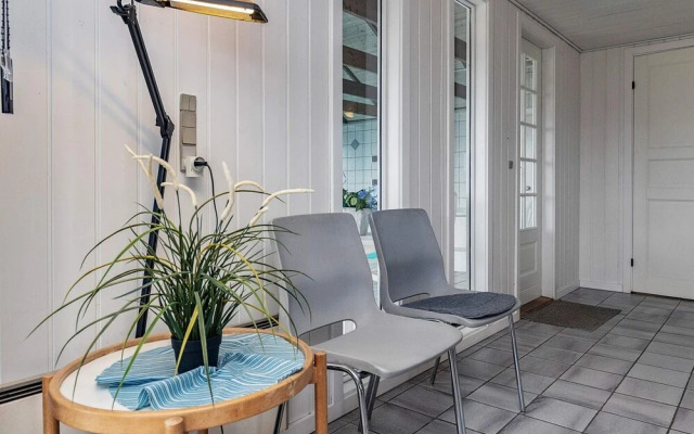 8 Person Holiday Home in Blavand