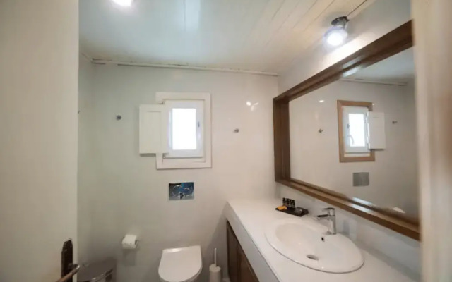 MonocleHomes