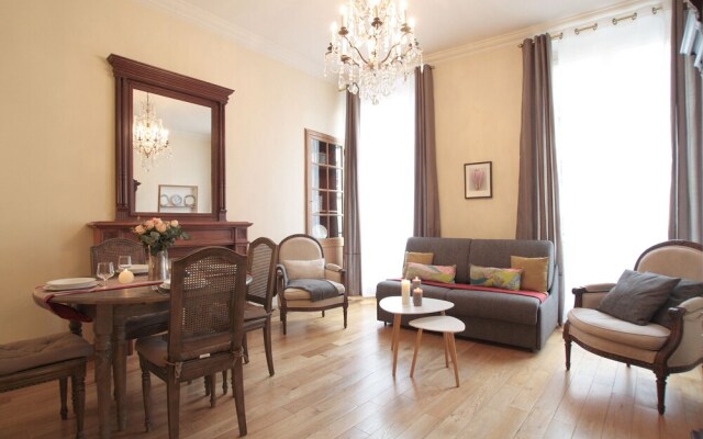 Appartements Paris Centre - At Home-Hotel