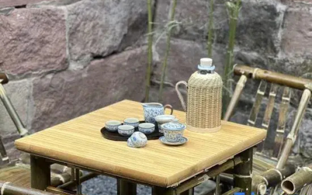 Yunoji Forest Courtyard Homestay (Wufengxi Ancient Town)