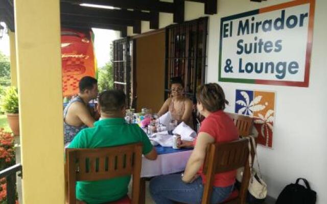 El Mirador Suites and Lounge