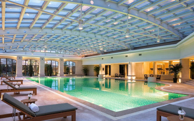 Hotel Shanghai Sheshan Oriental-Handwritten Collec