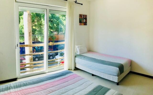 Tendenza 5 Mins From 5th Ave Cocobongo