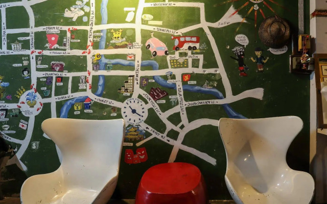 Phuket 43 Guesthouse