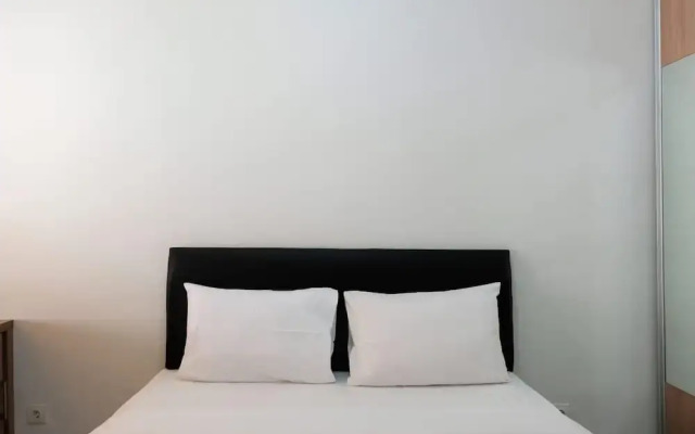 Simply Furnished Studio Apartment at Scientia Residence