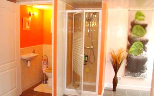 Villa With 2 Bedrooms in Saint-pierre-lafeuille, With Private Pool, Fu