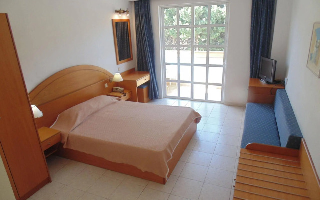 Blue Sea Island Hotel