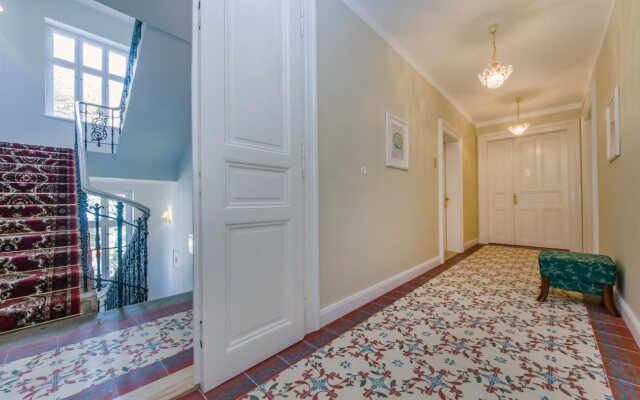 Manesova No.5 Apartments
