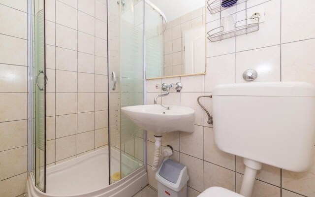 Beautiful Home in Marina With Wifi and 7 Bedrooms