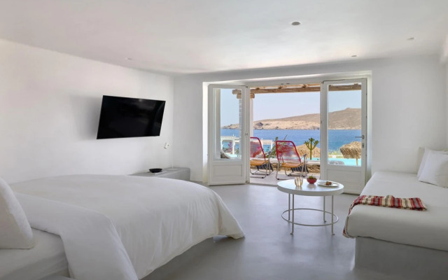 Mykonos Lolita, A Grecotel Resort To Live