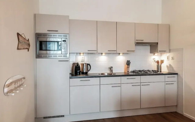 Beautiful Apartment With Harbour Views