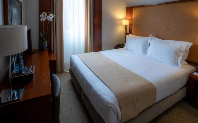 Dom Carlos Liberty Hotel