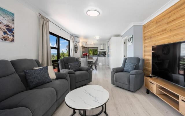 Beauty By the Bay - Taupo