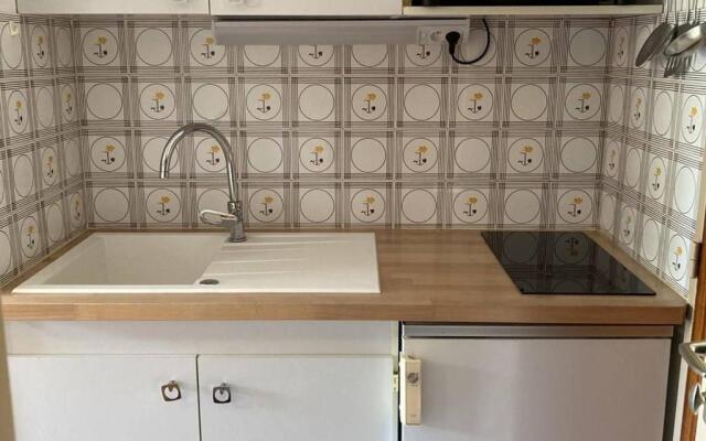 Appartement Balaruc-les-Bains, 1 pièce, 2 personnes - FR-1-553-134