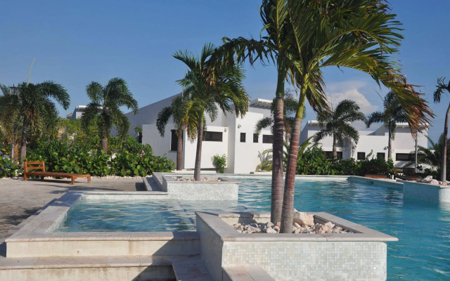 Blue Bay Lodges
