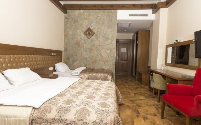 Egelia Imroz Otel