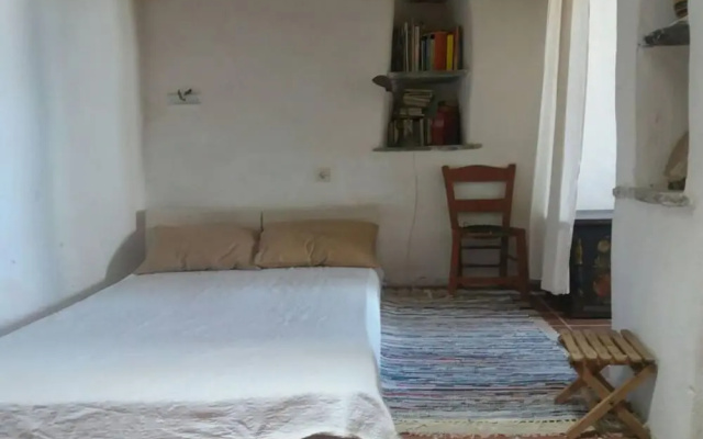 Daphnis the Artist s House