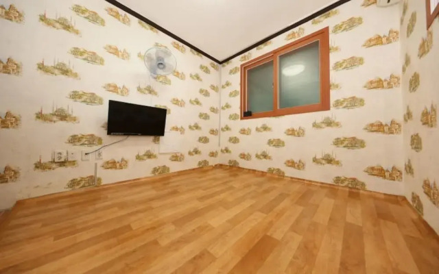 Boryeong Padosori Pension