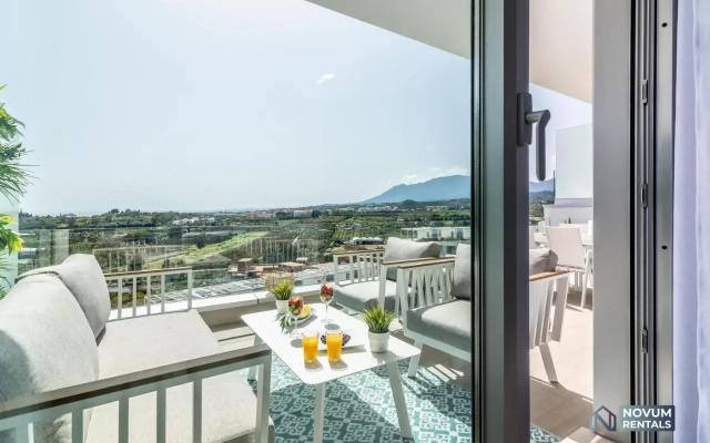 Newly Built 3-BDRM Luxury Apt w/ Stunning Sea Views