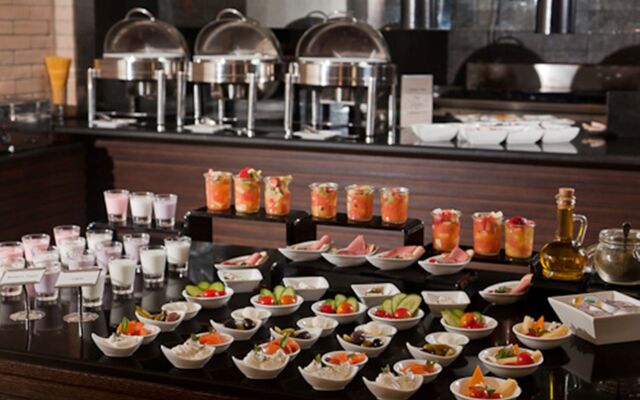 ALQasr Metropole Hotel