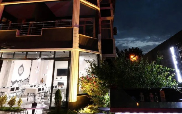 No57 Suites