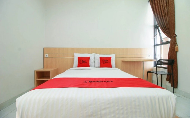 Wisma Lotus Syariah by RedDoorz