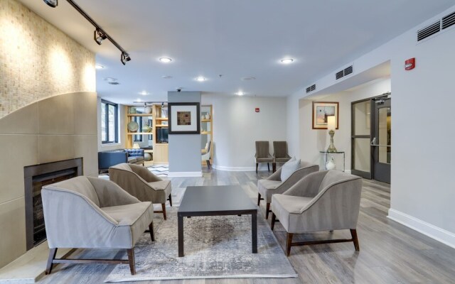 Spacious 2BR Condo at Ballston