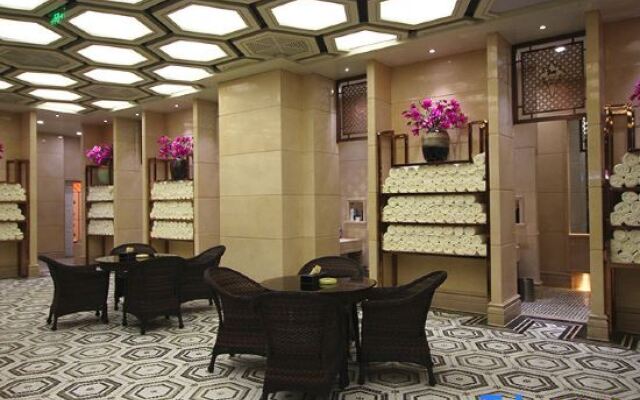 Changchun Yinhe Hot Spring Club Hotel