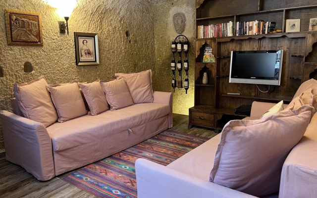 Kayhan Cave Villa
