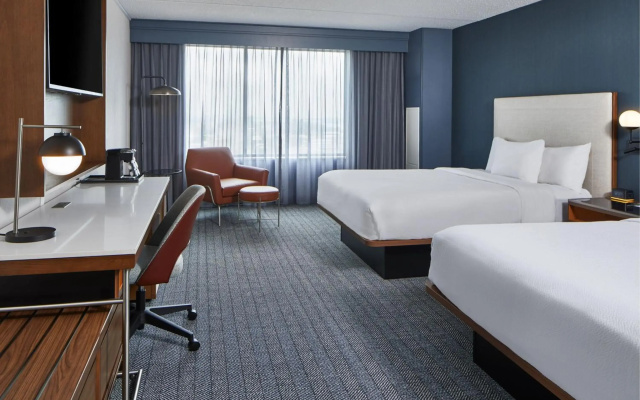 Courtyard By Marriott Detroit Downtown