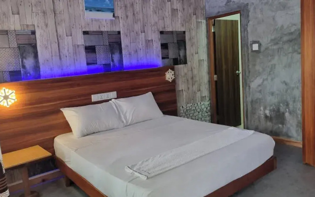 Avanti Surf & Stay
