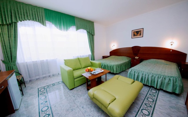 Yason Guest House