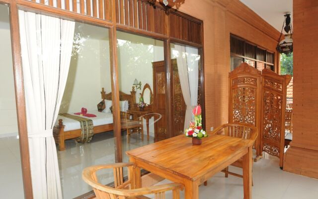 Rahayu 2 Bungalows