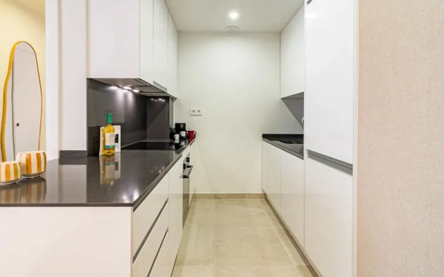 Le2c- Modern, New-build Apartment near the beach