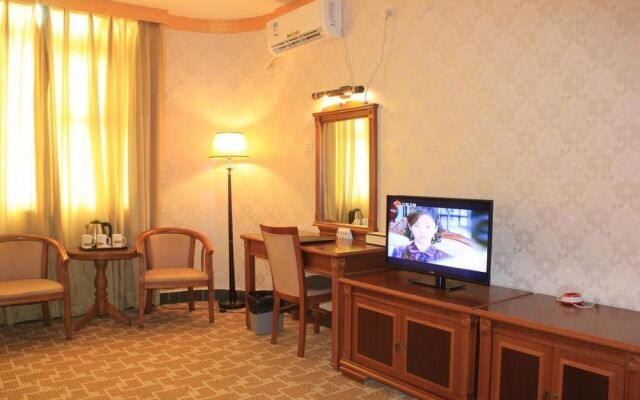 Super 8 Hotel - Guangzhou Baiyun Airport Renhe Station Inn