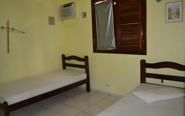 Casa de 4 quartos á 6Km da praia de Lagoinha-ce