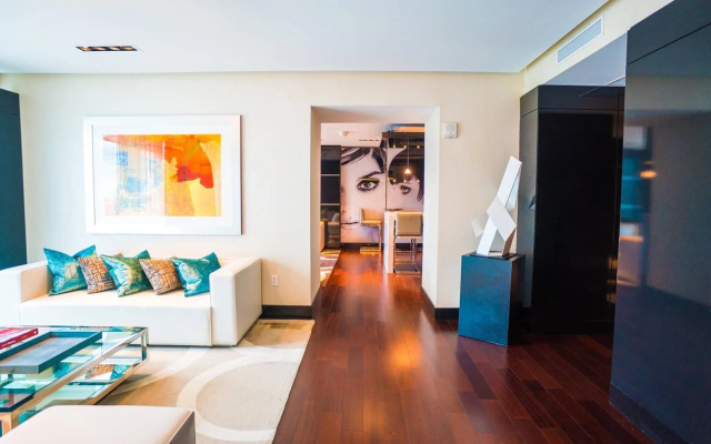 Hotel Beaux Arts, Autograph Collection
