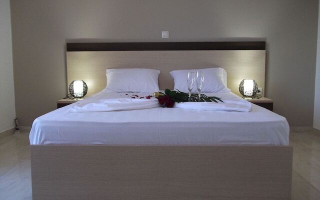 Kritamos Beach Apartments