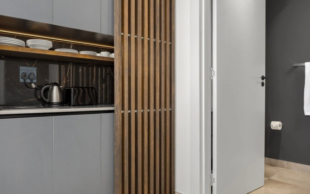 One Calais Luxury Apartments