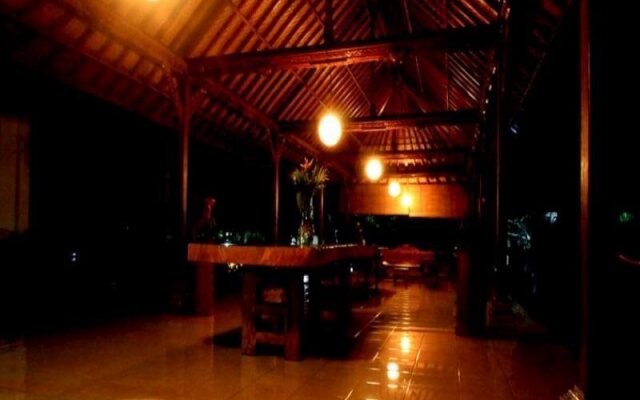 Puri Rasa Villas and Resort