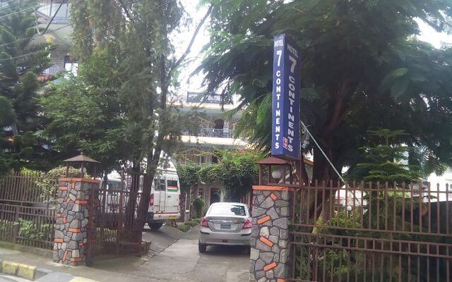 Hotel Seven Continents