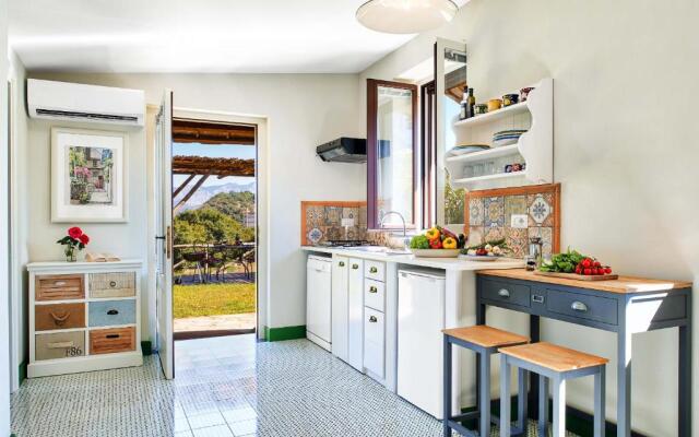 La Dimora 3: Comfort, Garden and Pool