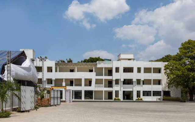 Rajshahi Resort And Marriage Garden By OYO Rooms