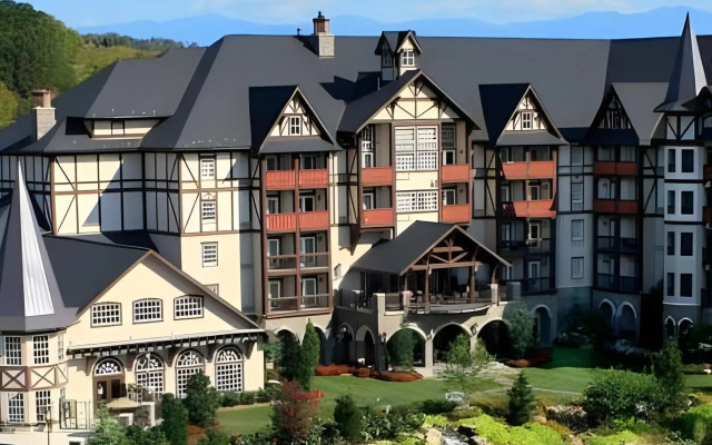The Inn at Christmas Place